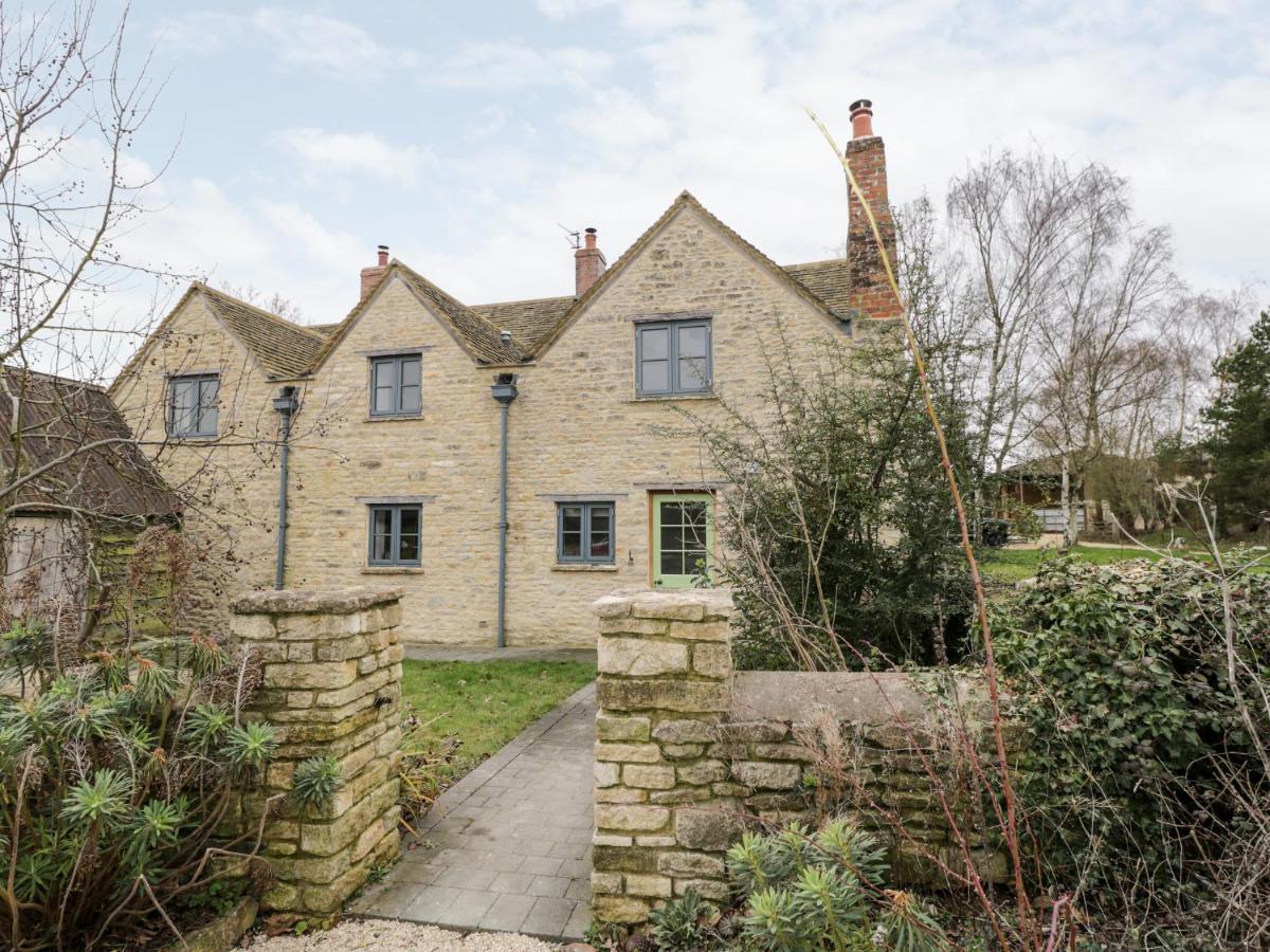 High Cogges Farm Holiday Cottages Witney Εξωτερικό φωτογραφία